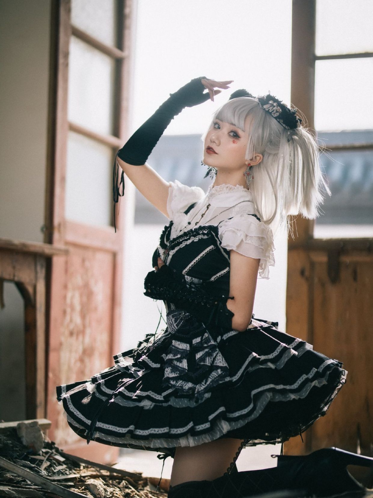 放弃你的黑长直吧,现在流行"公主切 双马尾",甜美感十足